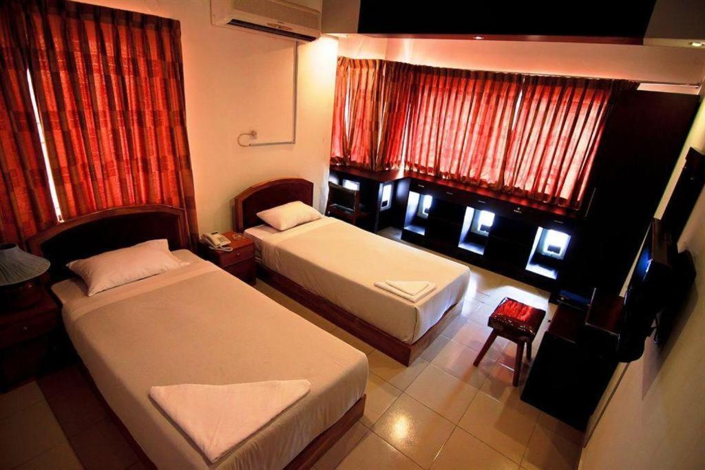 Hotel Tropical Daisy Dháka Exteriér fotografie