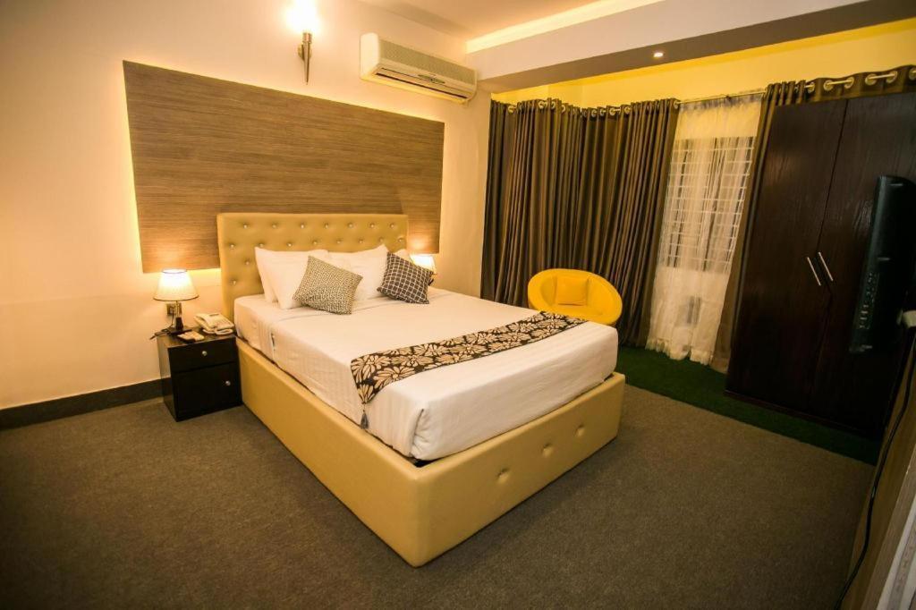Hotel Tropical Daisy Dháka Exteriér fotografie