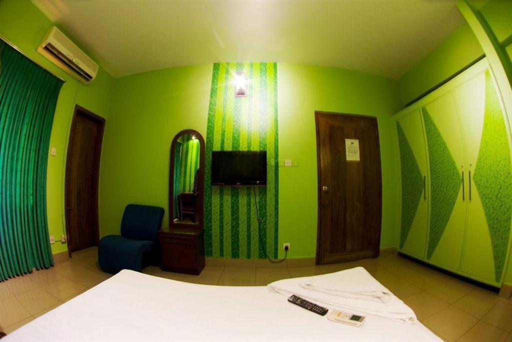 Hotel Tropical Daisy Dháka Exteriér fotografie