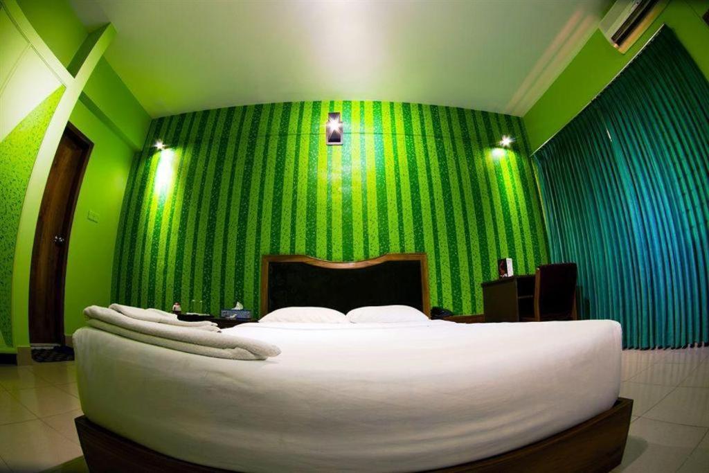 Hotel Tropical Daisy Dháka Exteriér fotografie